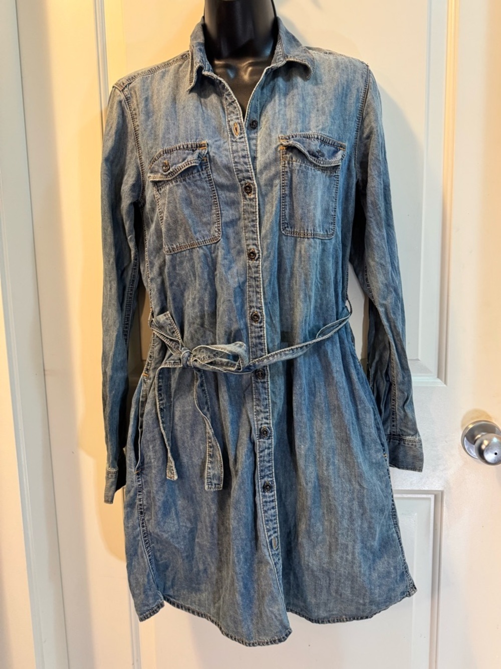 GAP 1969 Denim Shirt Dress Medium Blue Wash Long Sleeve Belted Midi - Picture 6 of 10